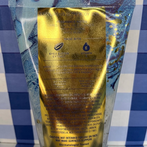 NEW Saltwater Breeze Exfoliating GLOW Body Scrub 8 oz Bath & Body Works - Picture 3 of 3
